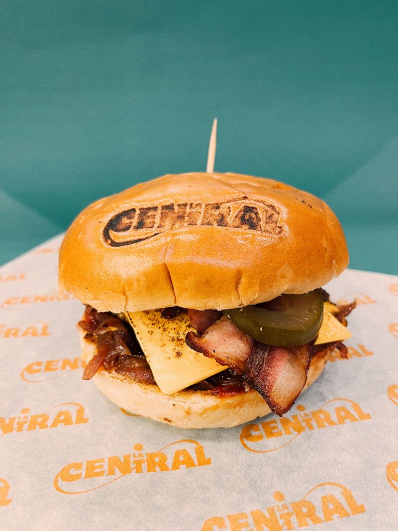 La Central en Bogotá Apparta