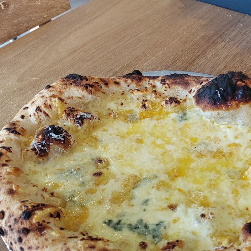 Famiglia Pizzería
