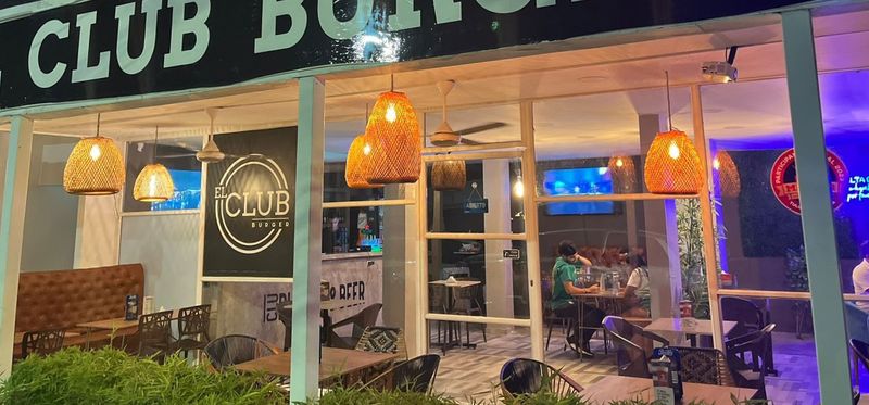 El Club Burger