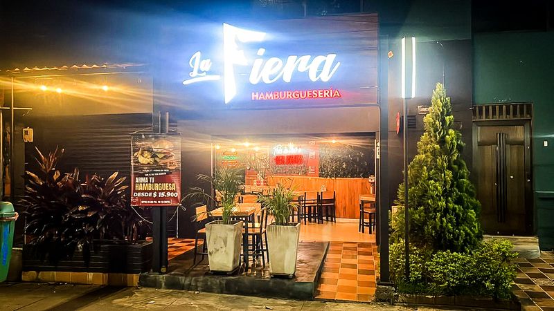 La Fiera Hamburguesería 