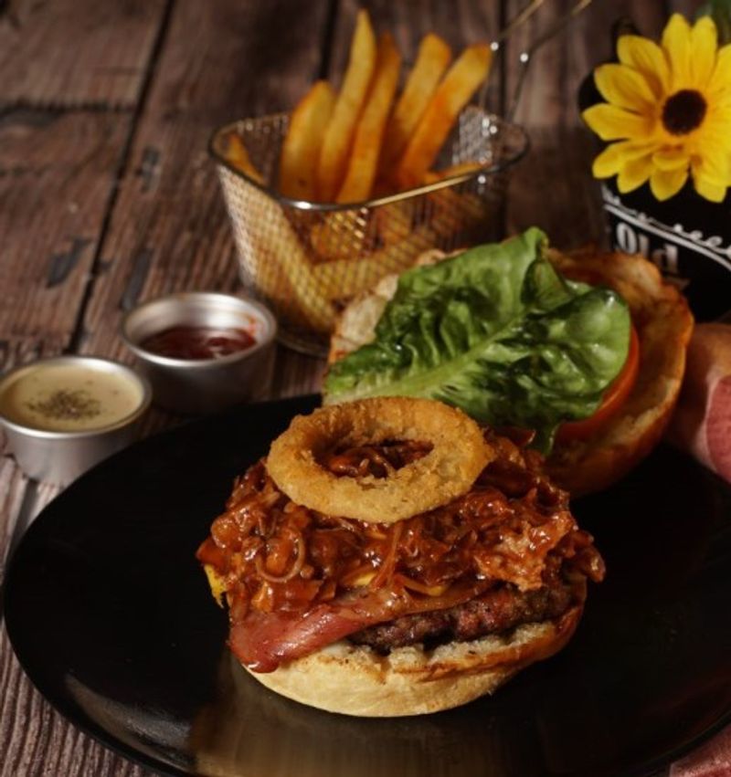 Costillas & Burgers